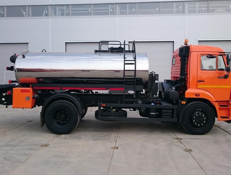 Автогудронатор 7 м³; на шасси КАМАЗ 43253